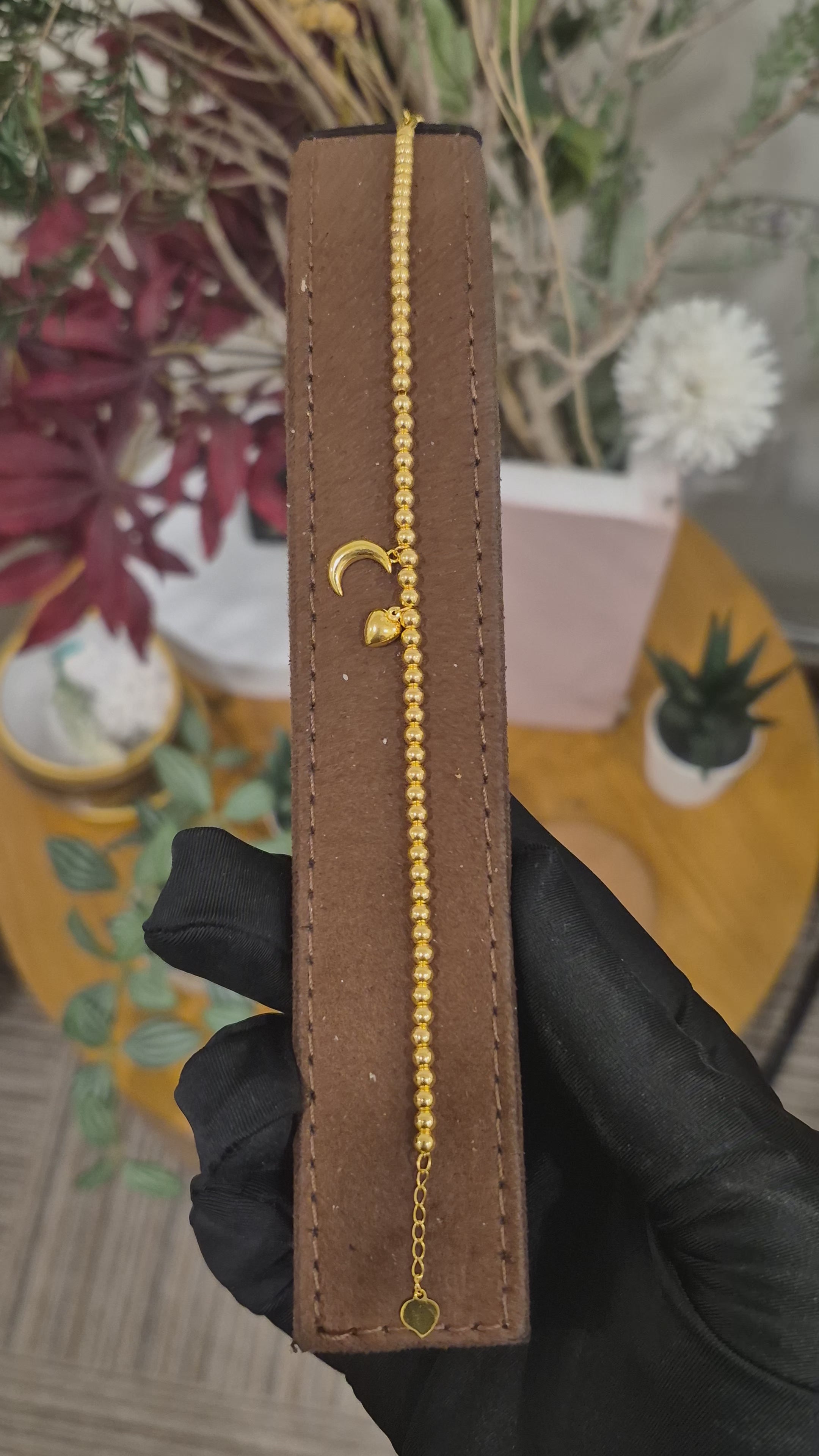 Gold Moon & Heart Bracelet 21KT - FKJBRL21KM12155