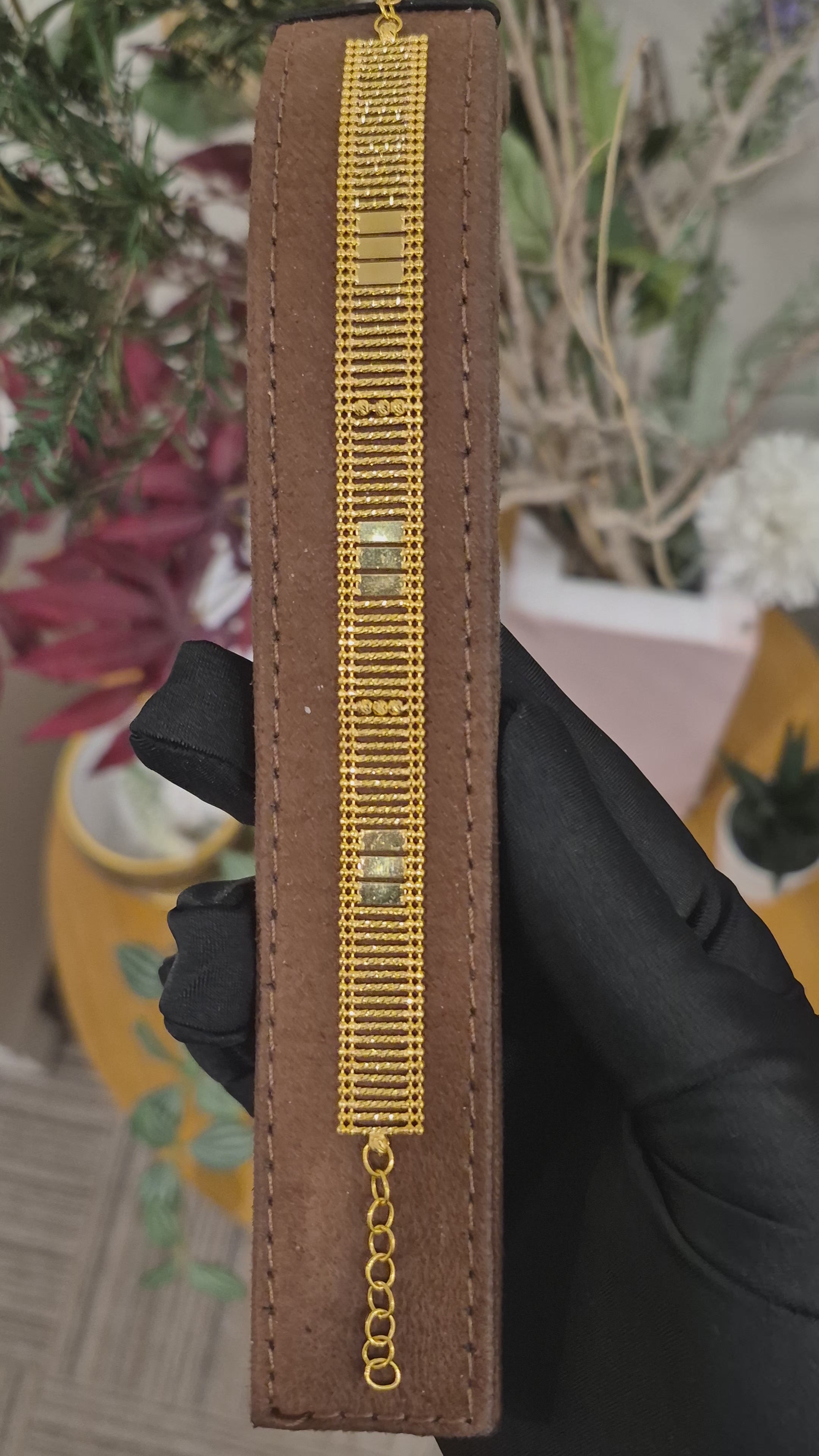 Gold Premium Bracelet 21KT - FKJBRL21KM12179