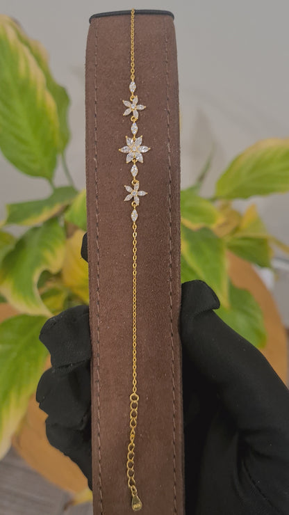 Sterling Silver 925 Daisy Bracelet - FKJBRLSL10538