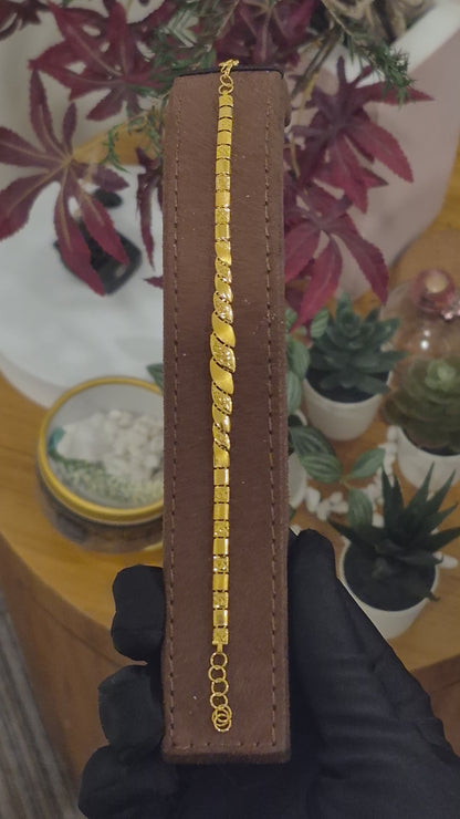Gold Classic Link Bracelet 21KT - FKJBRL21KM11822