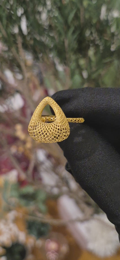 Gold Triangle Mesh Ring 21KT - FKJRN21KM11240