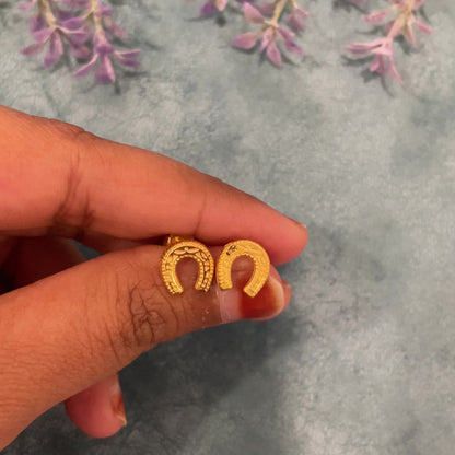 Gold Horse Shoe Earrings 18KT - FKJERN18K8236