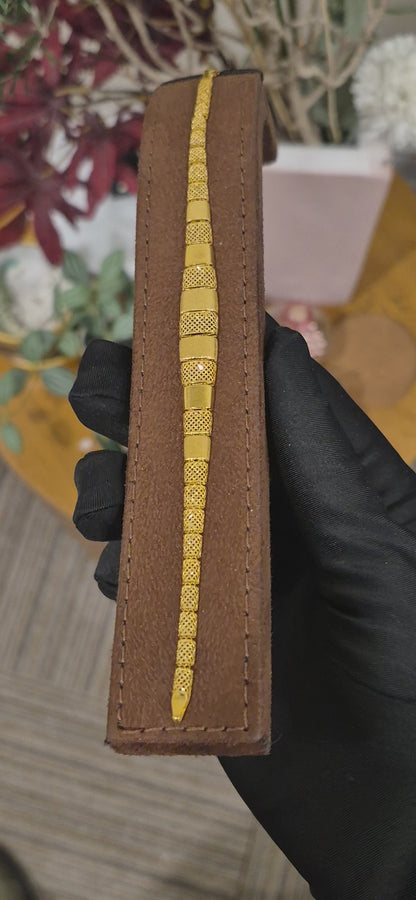 Gold Textured Square Link Bracelet 21KT - FKJBRL21KM11569
