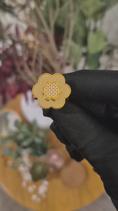 Gold Flower Shaped Ring 21KT - FKJRN21KM11906
