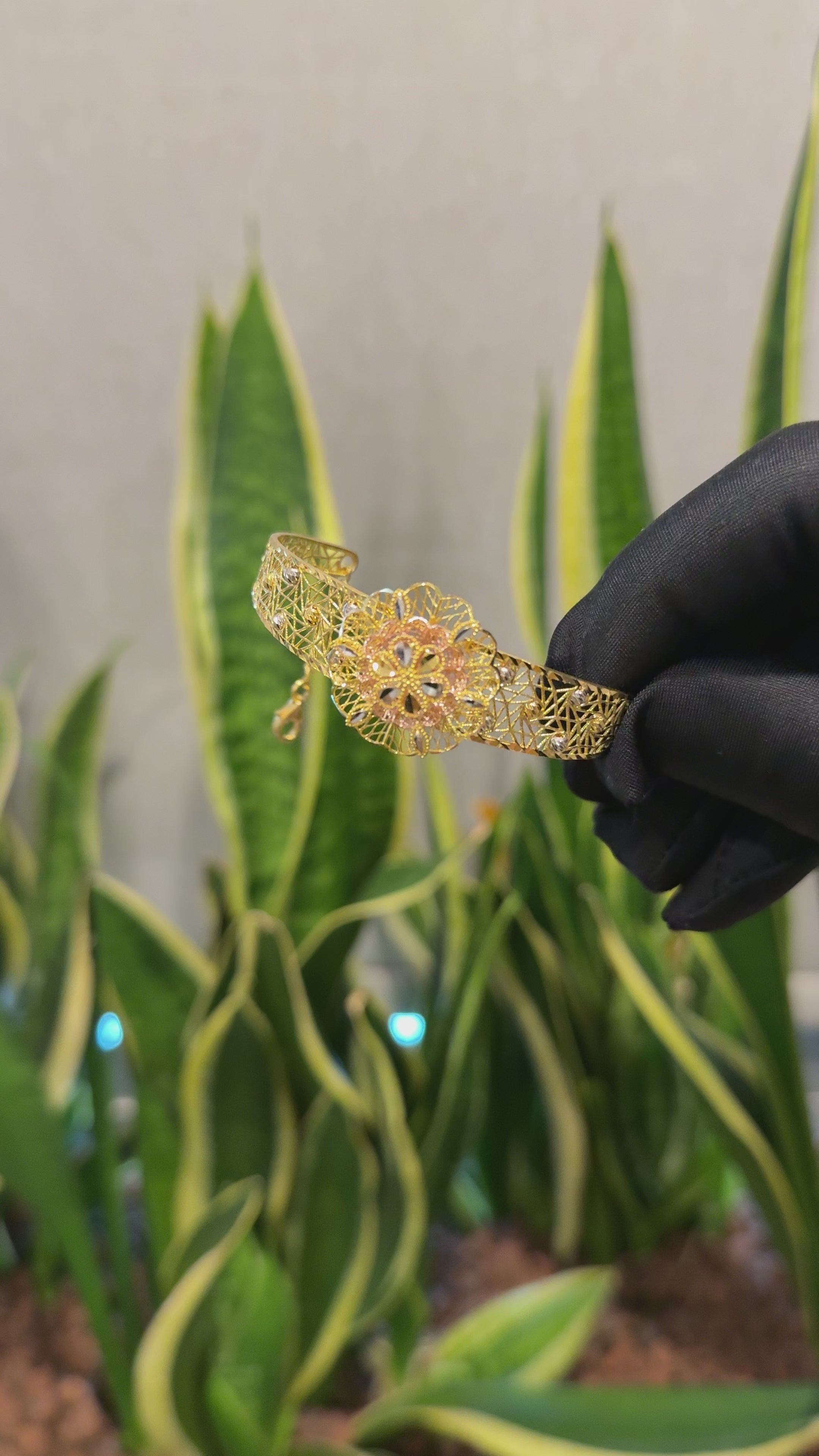 Gold Flower Design Bangle Set (Bangle and Ring) 21KT - FKJSET21KM10131