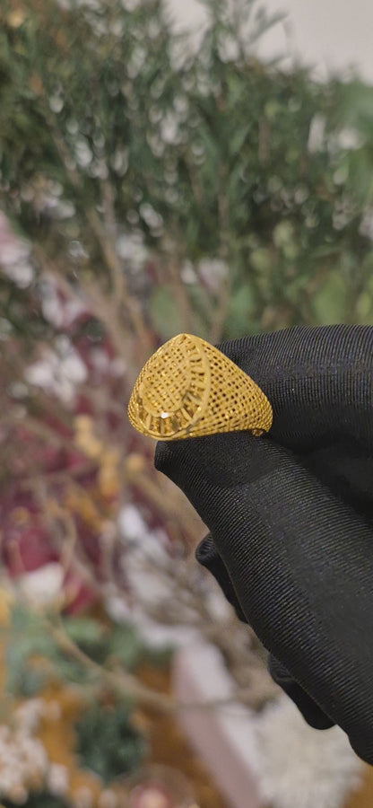 Gold Mesh Oval Ring 21KT - FKJRN21KM11246