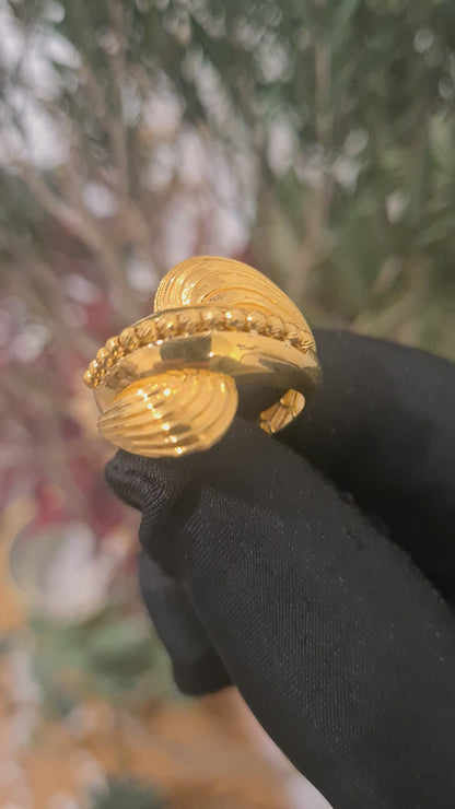 Gold Shell Curve Ring 21KT - FKJRN21KM10884