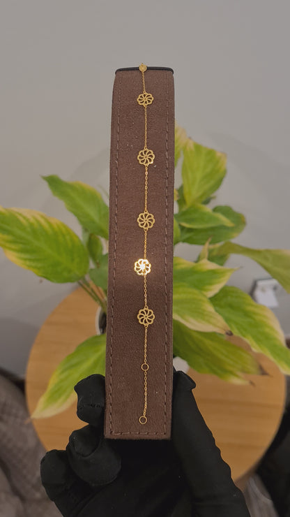 Gold Flower Motif Bracelet 21KT - FKJBRL21KM10517