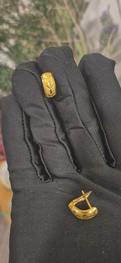 Gold Radiant Texture Earrings 21KT - FKJERN21KM11518