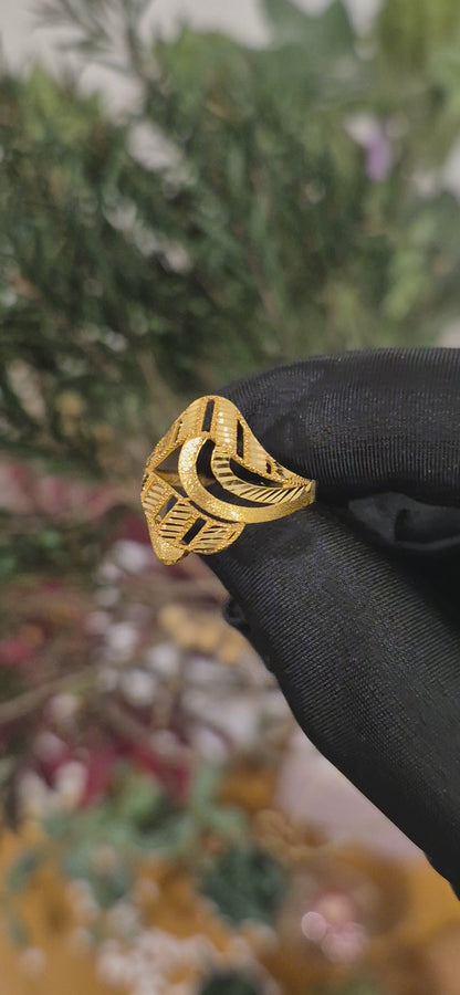 Gold Layered Arc Ring 21KT - FKJRN21KM11171