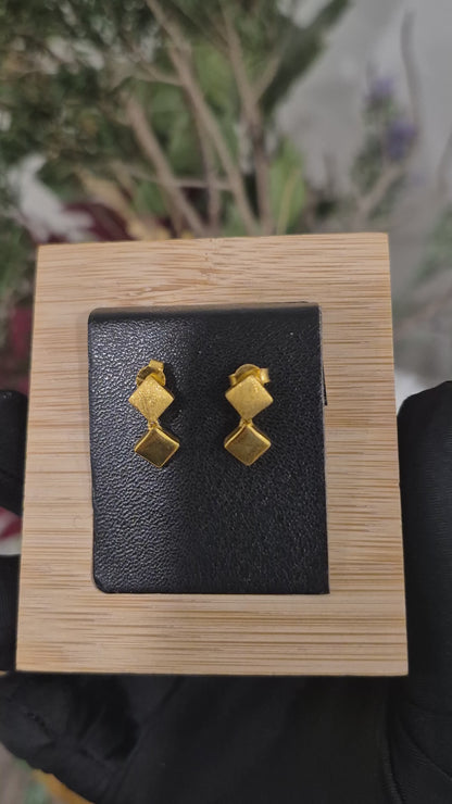 Gold Square Shaped Dangler Earrings 21KT - FKJERN21KM12065