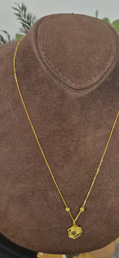 Gold Hexagon Floral Necklace 21KT - FKJNKL21KM11232
