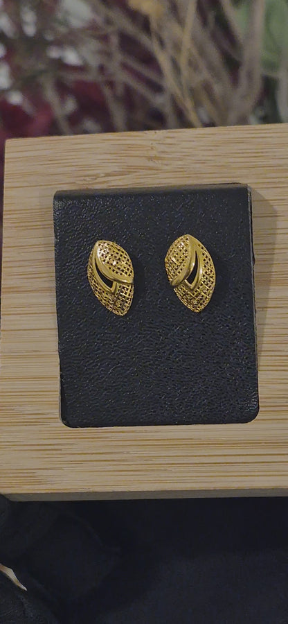 Gold Sleek Geometric Earrings 21KT - FKJERN21KM11469