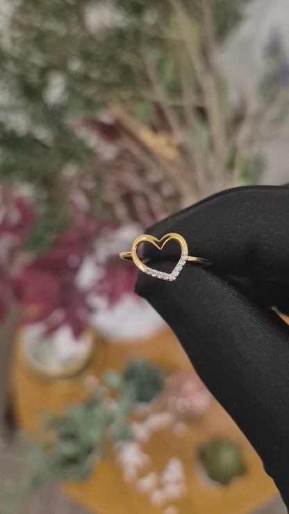 Round Brilliant Cut Diamonds Heart Shaped Ring in 18KT Yellow Gold - FKJRN18KMD12103