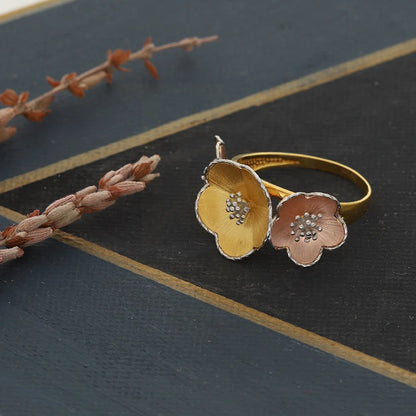 Tri Tone Gold Flowers Shaped Ring 22Kt - Fkjrn22K3844 Rings